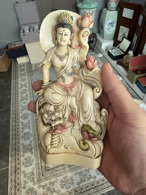 古玩雜項(xiàng)牙雕加彩觀音造像真品鑒賞圖