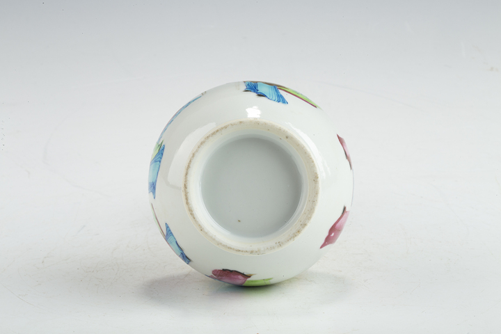 古玩陶瓷清晚·廣彩仕女嬰戲紋玉壺春瓶真品鑒賞圖