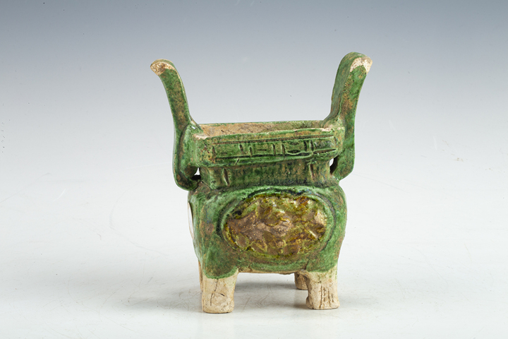 古玩陶瓷清·三彩模印花卉紋香爐真品鑒賞圖