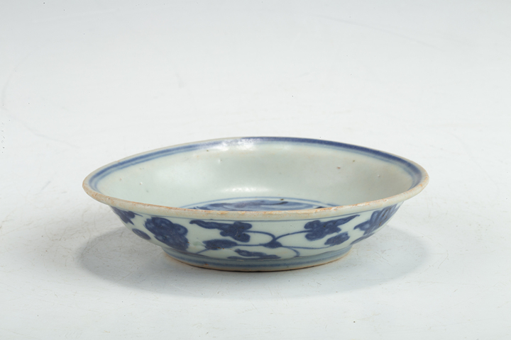 古玩陶瓷明中·青花樹石欄桿紋盤真品鑒賞圖