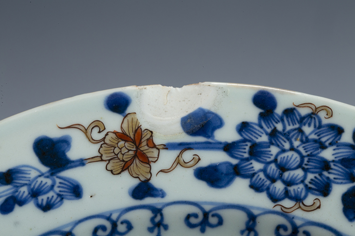 古玩陶瓷清康熙·青花礬紅描金竹石牡丹鹿紋盤真品鑒賞圖