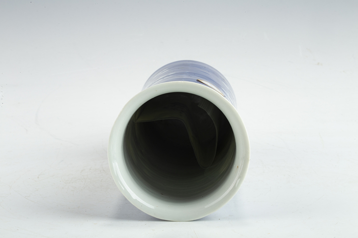 古玩陶瓷清晚·青花留白冰梅紋花觚真品鑒賞圖