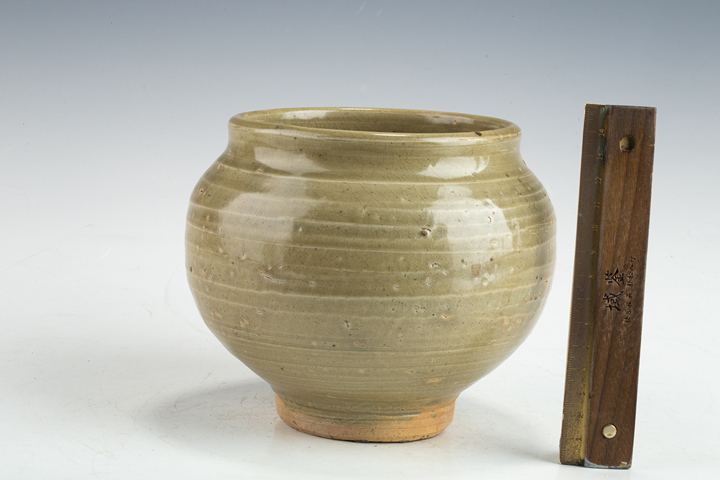 古玩陶瓷元末明初·青釉罐真品鑒賞圖