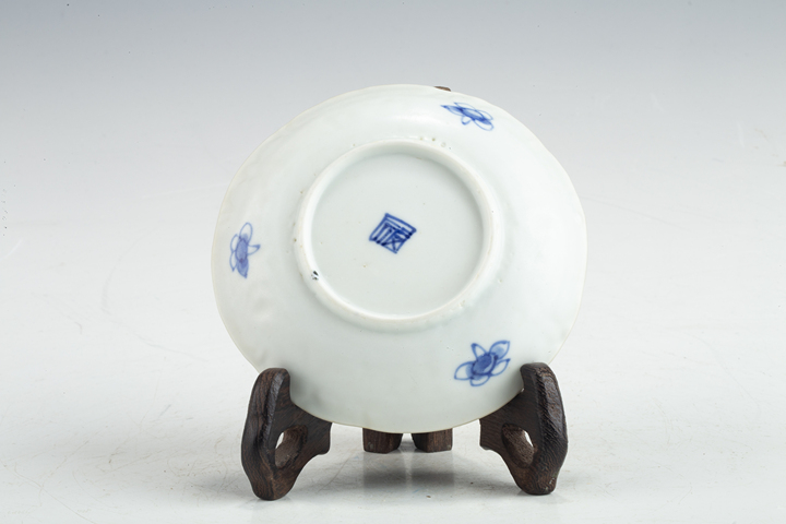 古玩陶瓷清康熙·青花松鼠葡萄紋杯碟一套真品鑒賞圖