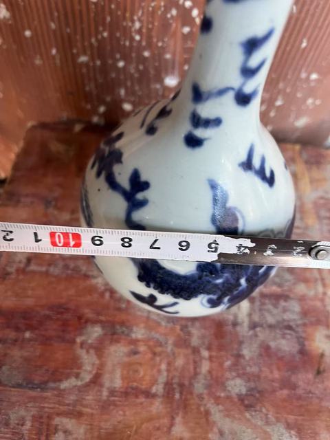 古玩陶瓷青花云鳳紋膽瓶真品鑒賞圖