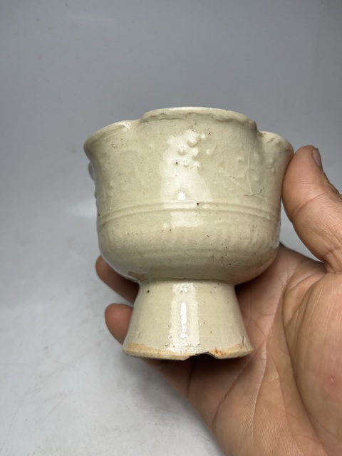 古玩陶瓷青白釉花口高足杯真品鑒賞圖