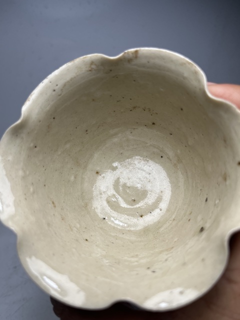 古玩陶瓷青白釉花口高足杯真品鑒賞圖