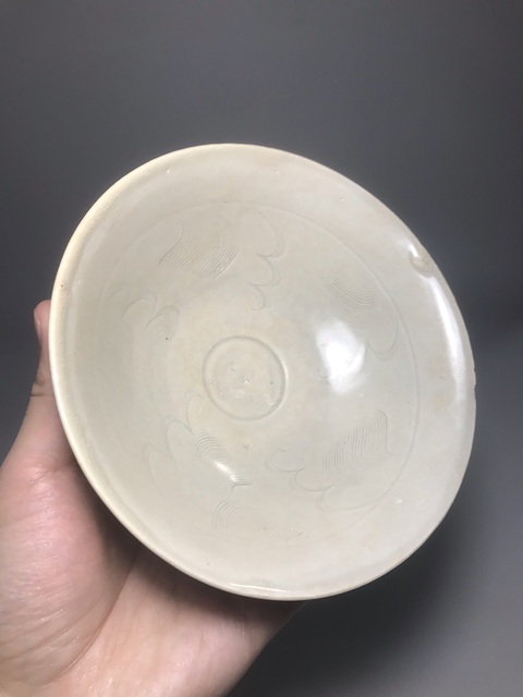 古玩陶瓷（宋代）青白釉刻花蓖紋斗笠碗拍賣，當前價格0元