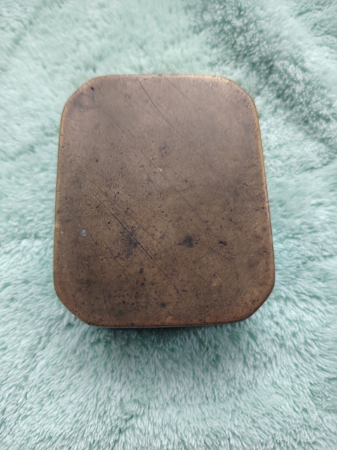 古玩銅器煙膏盒真品鑒賞圖