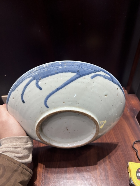 古玩陶瓷花卉紋盤真品鑒賞圖