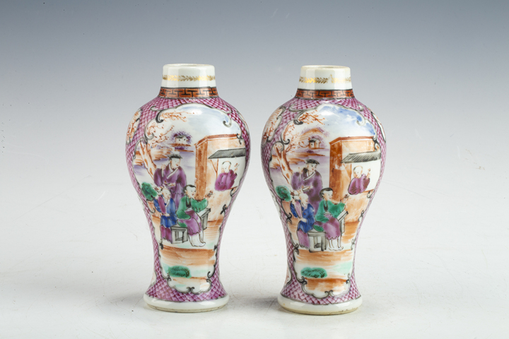 古玩陶瓷清中·廣彩開窗人物故事紋雞腿瓶一對 真品鑒賞圖