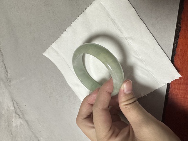 古玩玉器翡翠手鐲真品鑒賞圖