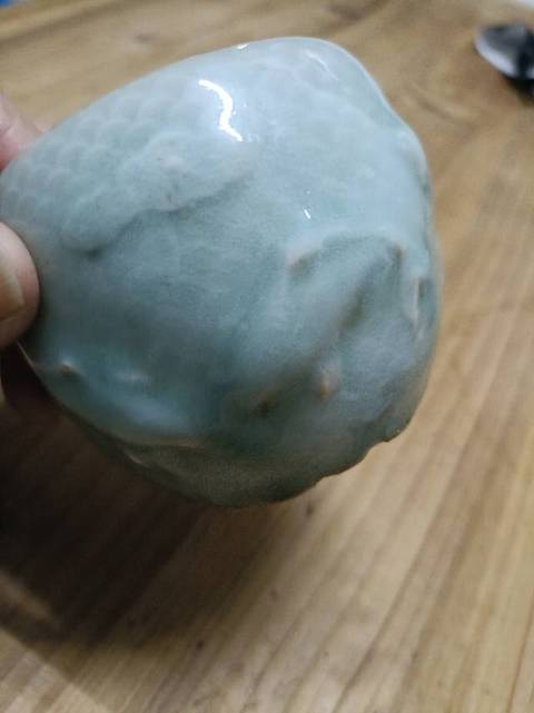 古玩陶瓷青釉印花魚(yú)紋罐真品鑒賞圖