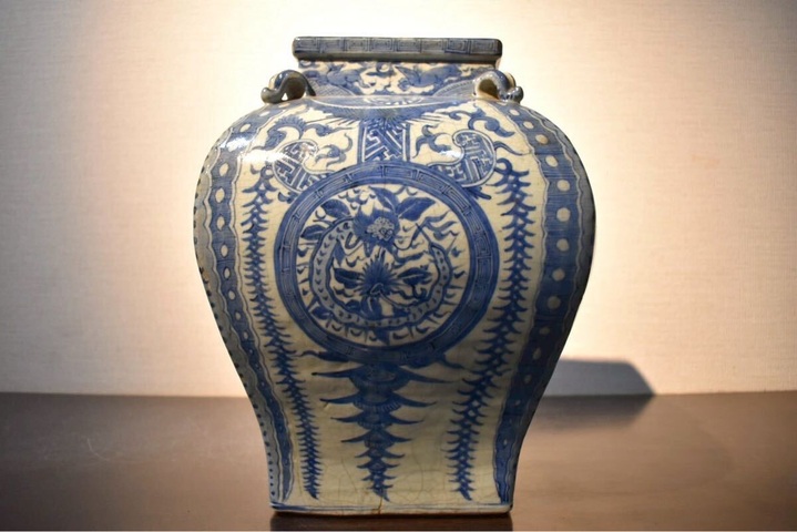 古玩陶瓷青花鳳穿牡丹圖四系罐真品鑒賞圖