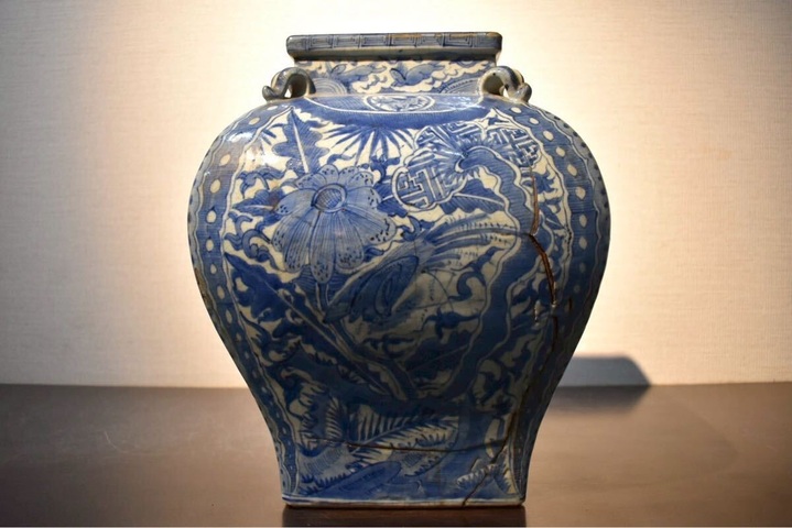 古玩陶瓷青花鳳穿牡丹圖四系罐真品鑒賞圖