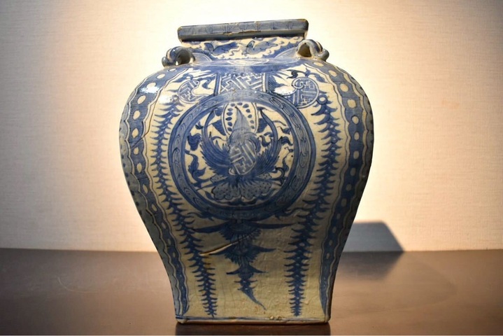 古玩陶瓷青花鳳穿牡丹圖四系罐真品鑒賞圖