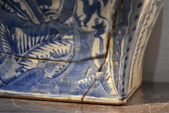 古玩陶瓷青花鳳穿牡丹圖四系罐真品鑒賞圖