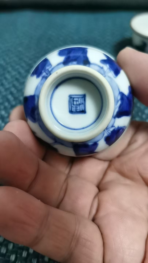 古玩陶瓷日本風(fēng)格青花人物真品鑒賞圖