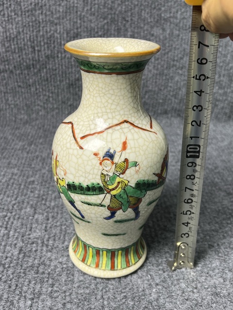 古玩陶瓷哥釉五彩刀馬人觀音瓶真品鑒賞圖