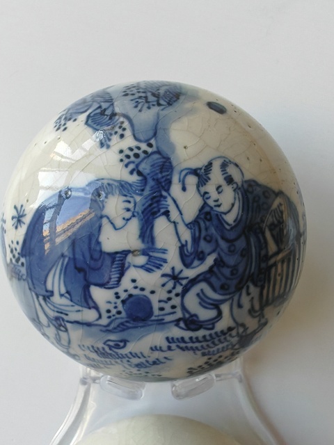 古玩陶瓷青花嬰戲紋粉盒真品鑒賞圖