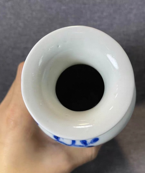 古玩陶瓷青花花鳥觀音瓶真品鑒賞圖