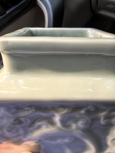 古玩陶瓷豆青釉印花瓶真品鑒賞圖