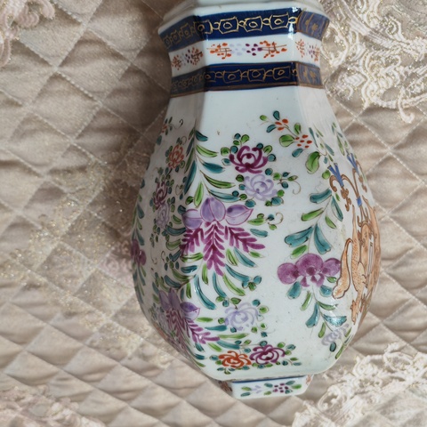 古玩陶瓷廣彩花卉紋將軍罐真品鑒賞圖