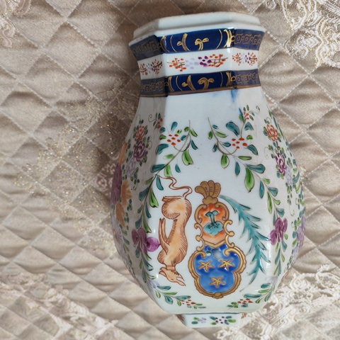 古玩陶瓷廣彩花卉紋將軍罐真品鑒賞圖