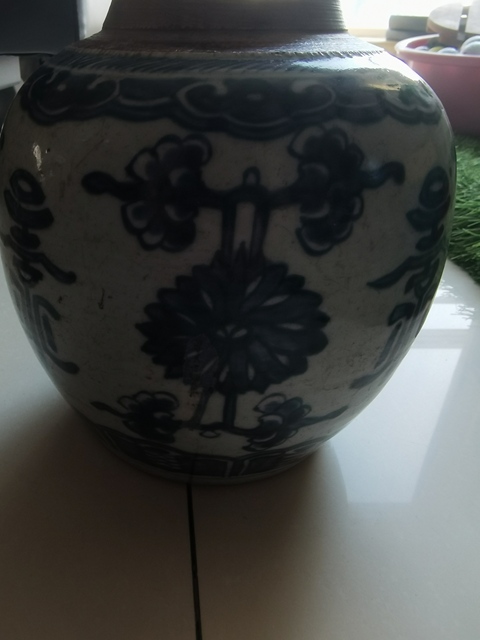 古玩陶瓷康熙青花壽字罐真品鑒賞圖