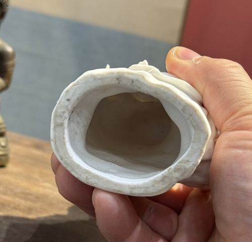 古玩陶瓷解放初期至創匯德化觀音像真品鑒賞圖