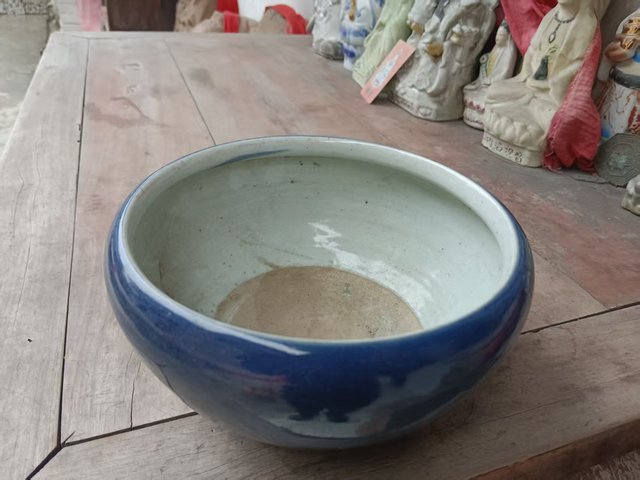 古玩陶瓷霽藍釉香爐真品鑒賞圖