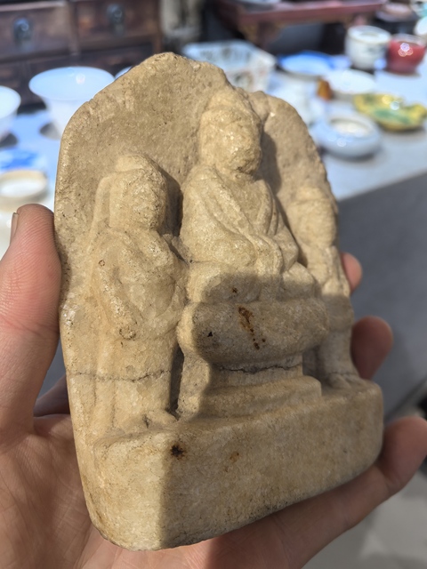 古玩雜項一佛二菩薩三尊像真品鑒賞圖