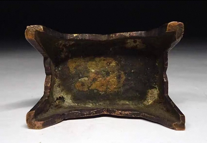 古玩銅器銅板凳佛真品鑒賞圖