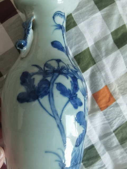 古玩陶瓷青花纏枝牡丹花卉尺瓶真品鑒賞圖