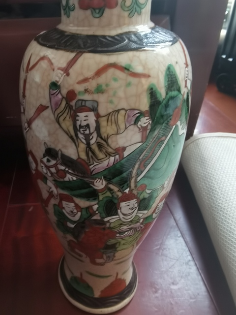 古玩陶瓷哥釉鐵銹花真品鑒賞圖