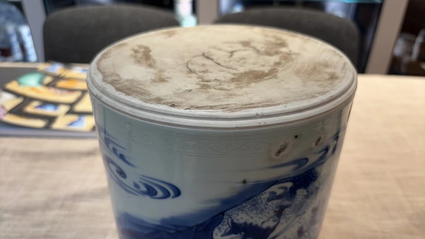 古玩陶瓷青花人物故事紋筆筒真品鑒賞圖