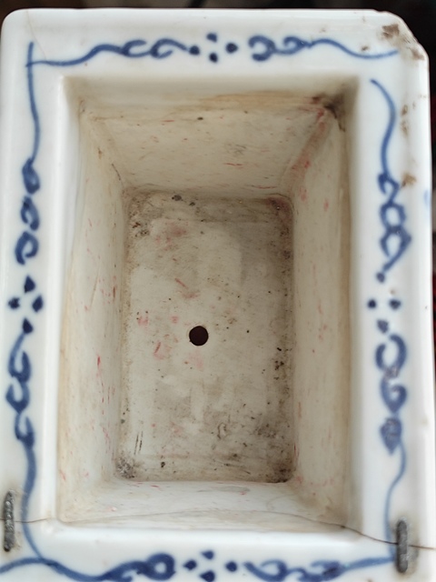 古玩陶瓷山水紋青花四方撇口花盆真品鑒賞圖