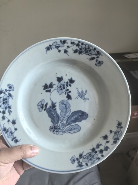 古玩陶瓷青花花卉盤真品鑒賞圖