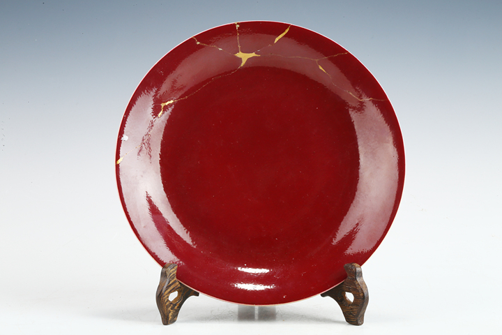 古玩陶瓷晚清·胭脂紅釉盤(pán) 真品鑒賞圖