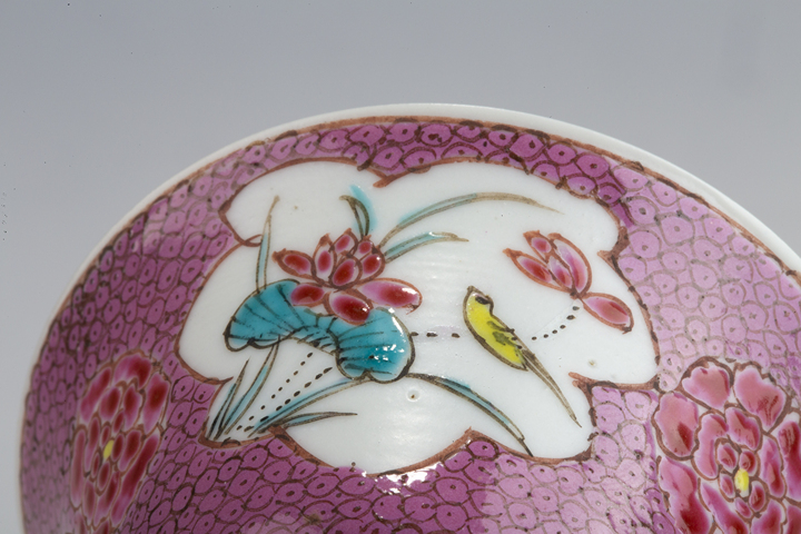 古玩陶瓷清雍正·粉彩三娘教子紋杯真品鑒賞圖