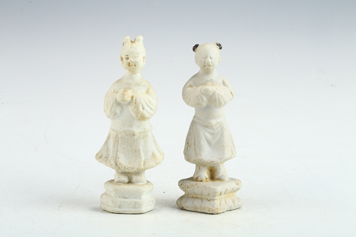 古玩陶瓷清早·素胎童子一對 真品鑒賞圖