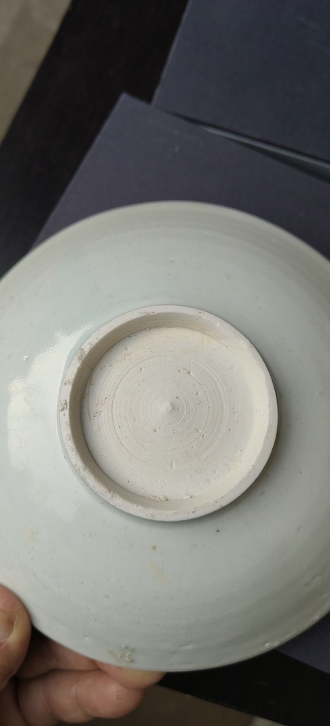 古玩陶瓷芒口圈足覆燒工藝影青淺碗真品鑒賞圖