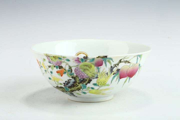 古玩陶瓷民國·粉彩過枝三多紋碗 真品鑒賞圖