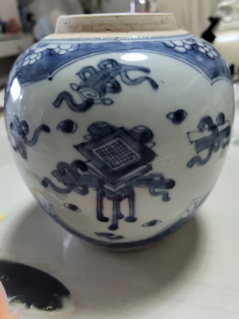 古玩陶瓷青花開光博古圖罐真品鑒賞圖