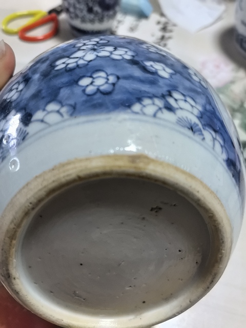 古玩陶瓷青花開光博古圖罐真品鑒賞圖