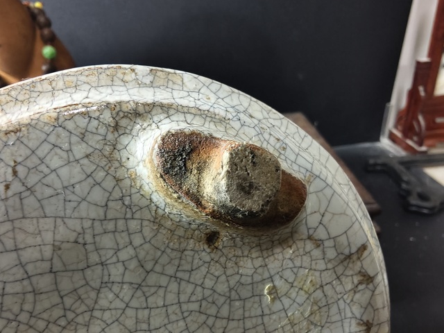 古玩陶瓷 三足筒式香爐真品鑒賞圖