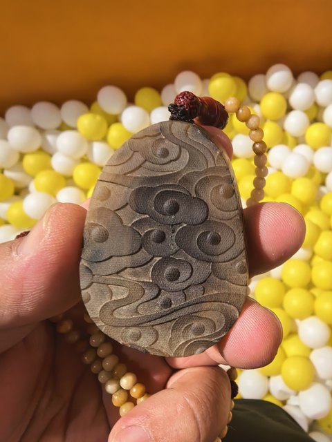 古玩雜項犀牛角《朝天角》真品鑒賞圖