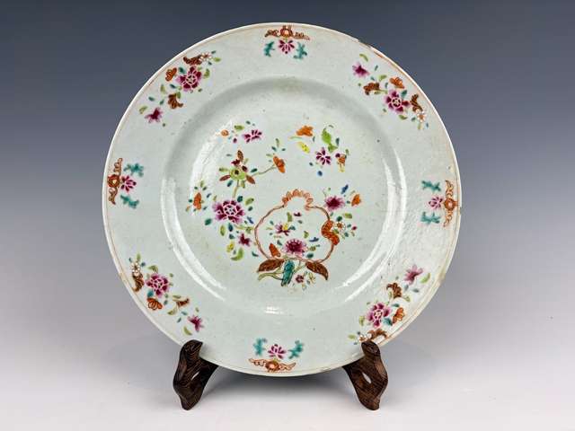 古玩陶瓷清中期·粉彩石榴花卉紋盤真品鑒賞圖