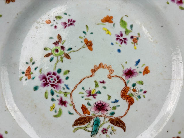 古玩陶瓷清中期·粉彩石榴花卉紋盤真品鑒賞圖