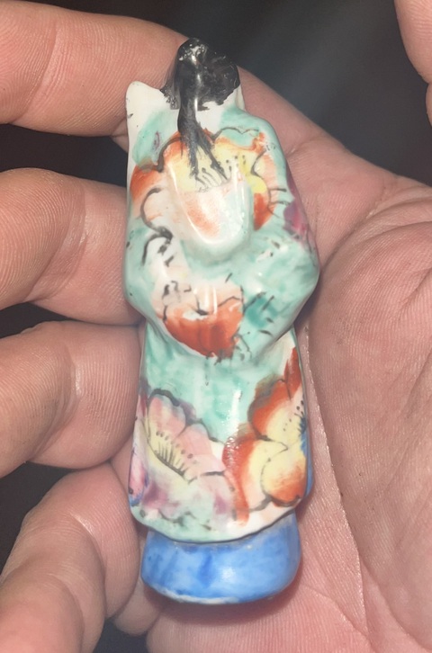 古玩陶瓷創(chuàng)匯時期 瓷塑人物擺件真品鑒賞圖